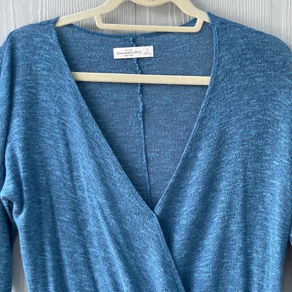 Abercrombie and Fitch Women's Long Sleeve Shirt Size S - Picture 9 of 9